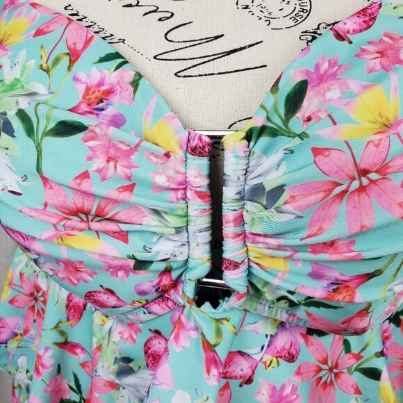 Collections by Catalina Floral Ruffled Swimsuit Top Pink Green Size 1x 16W - Picture 5 of 8